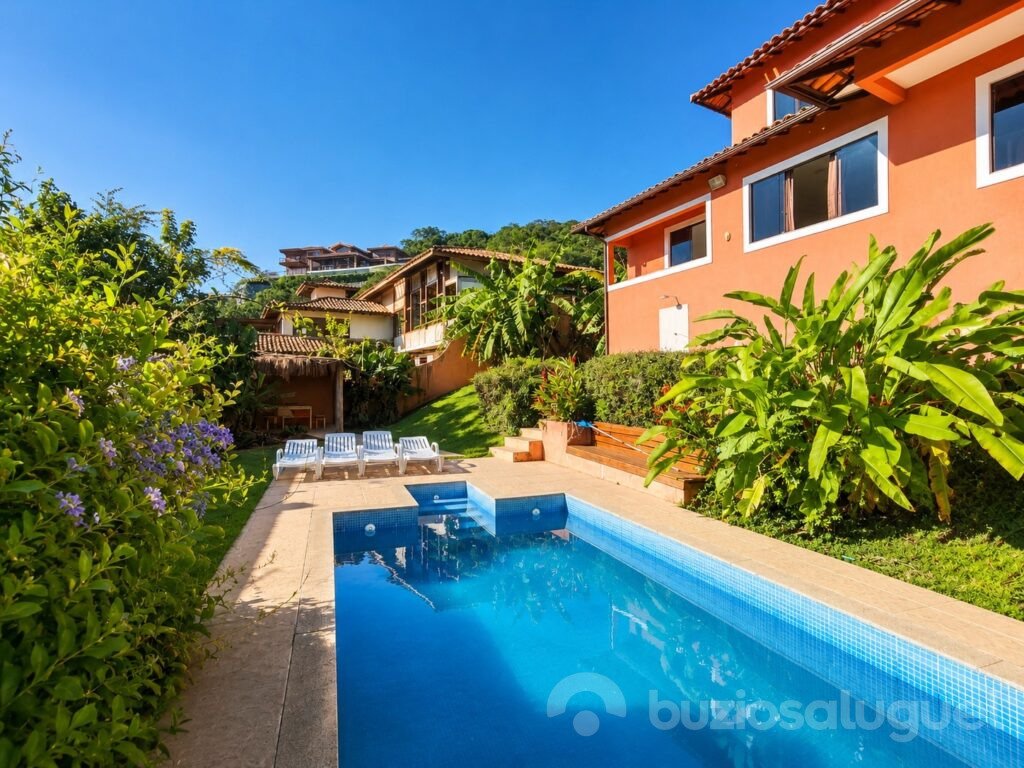 Casa em condominio 2 quartos, 5 suites vista mar. Centro de buzios